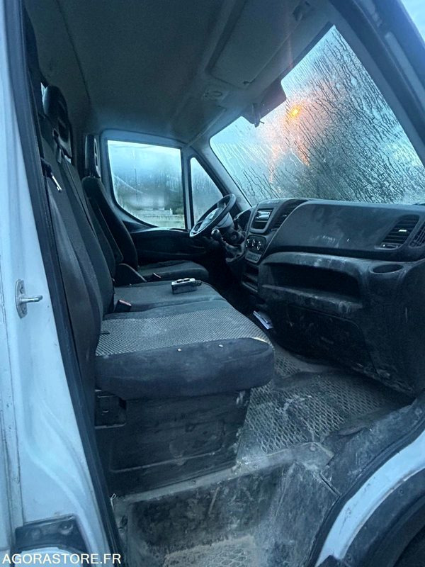 FOURGON BENNE 3.5 T IVECO DAILY 35-150 2018 120 000 KM - Бус самосвал: снимка 5 FOURGON BENNE 3.5 T IVECO DAILY 35-150 2018 120 000 KM - Бус самосвал: снимка 5