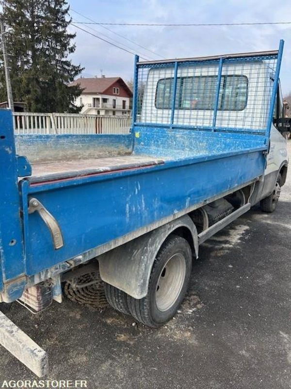 FOURGON BENNE 3.5 T IVECO DAILY 35-150 2018 120 000 KM - Бус самосвал: снимка 3 FOURGON BENNE 3.5 T IVECO DAILY 35-150 2018 120 000 KM - Бус самосвал: снимка 3
