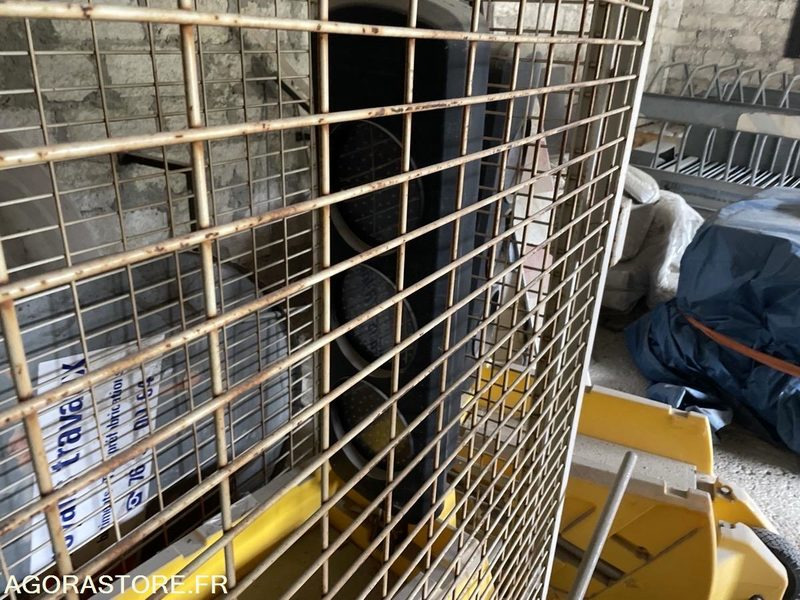 Feux tricolores et cages - Инструмент/ Оборудване: снимка 5 Feux tricolores et cages - Инструмент/ Оборудване: снимка 5