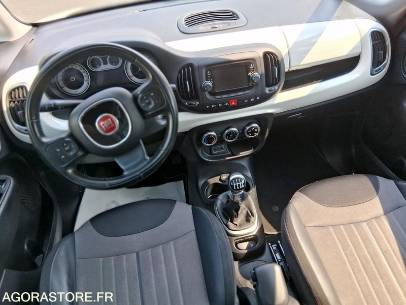 Fiat 500 L GNV POPSTAR MINISPACE DE 2016 - Лек автомобил: снимка 4 Fiat 500 L GNV POPSTAR MINISPACE DE 2016 - Лек автомобил: снимка 4