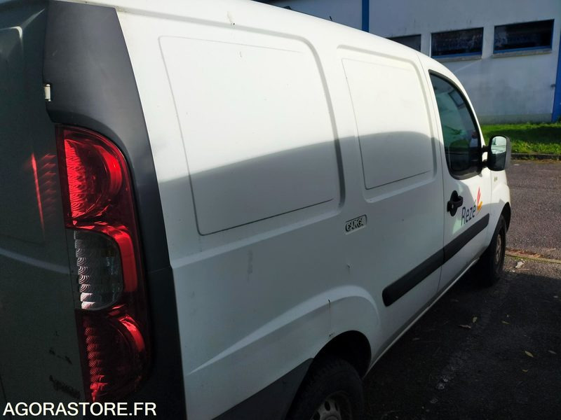 Fiat Doblo Essence et GNV - Малък ван: снимка 5 Fiat Doblo Essence et GNV - Малък ван: снимка 5