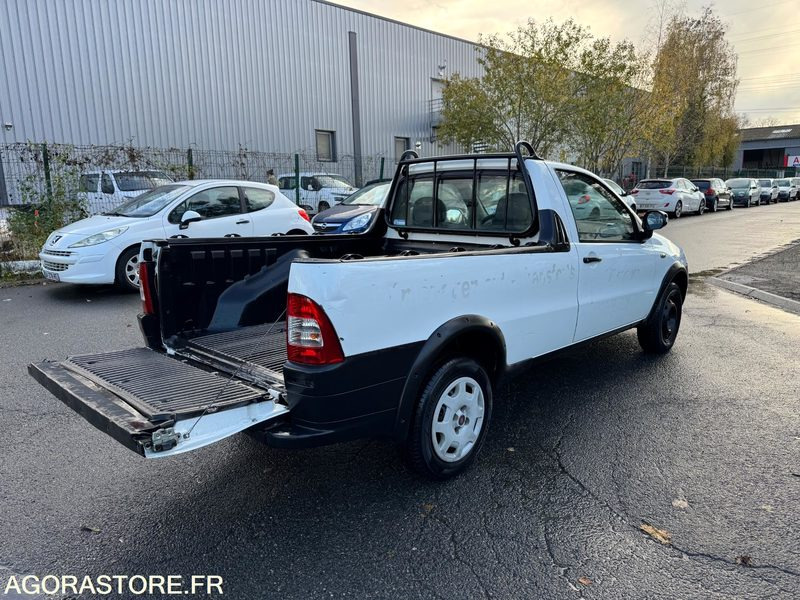 Fiat Strada II Pick Up 1.3 MJTD - Пикап: снимка 5 Fiat Strada II Pick Up 1.3 MJTD - Пикап: снимка 5