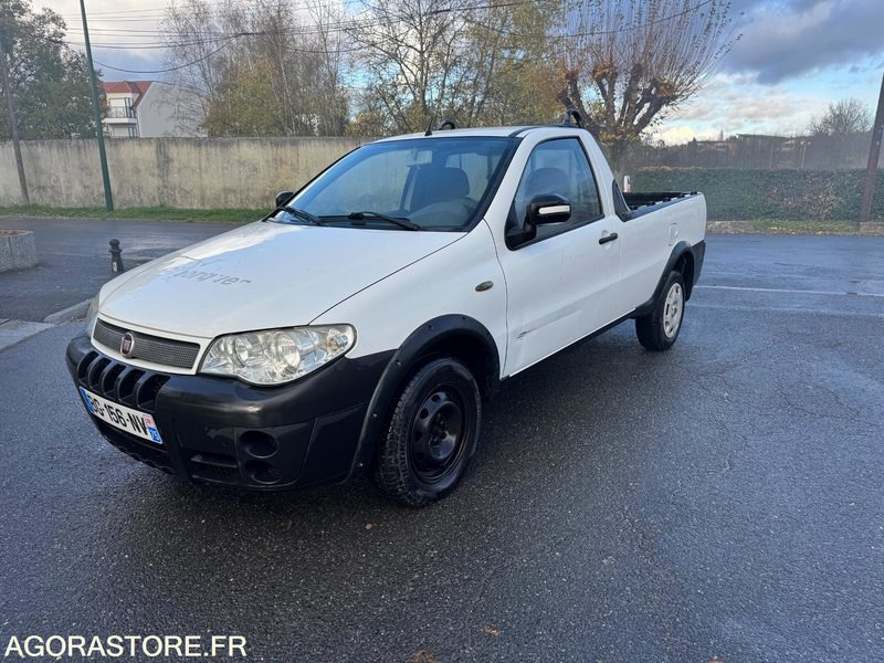 Fiat Strada II Pick Up 1.3 MJTD - Пикап: снимка 2 Fiat Strada II Pick Up 1.3 MJTD - Пикап: снимка 2