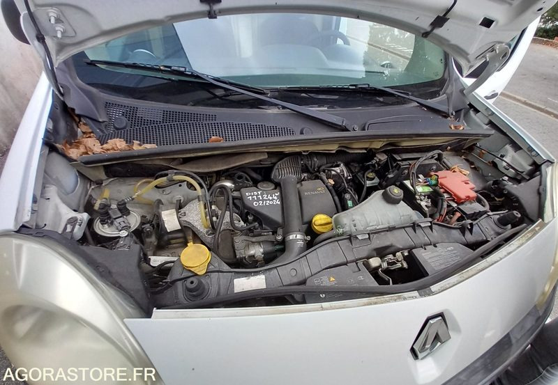 Fourgonnette frigorifique - RENAULT CN607VC - Малък ван: снимка 2 Fourgonnette frigorifique - RENAULT CN607VC - Малък ван: снимка 2