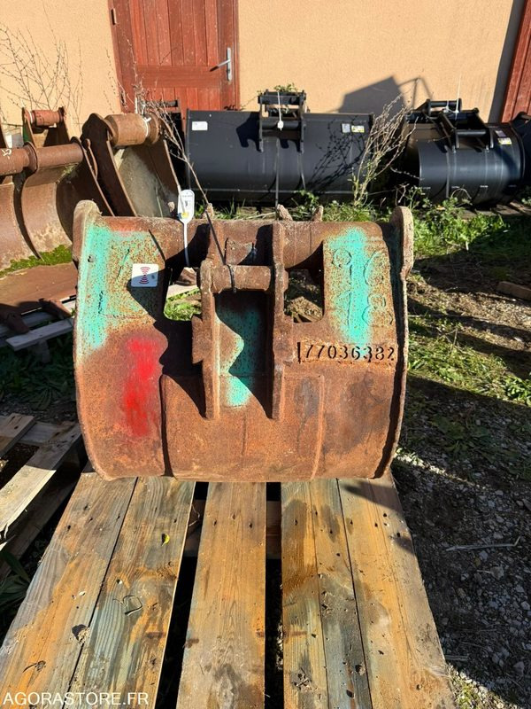 Godet 700mm Morin 3 - Кофа за Строителна техника: снимка 3 Godet 700mm Morin 3 - Кофа за Строителна техника: снимка 3