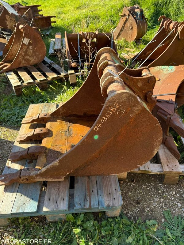 Godet 700mm Morin 3 - Кофа за Строителна техника: снимка 4 Godet 700mm Morin 3 - Кофа за Строителна техника: снимка 4