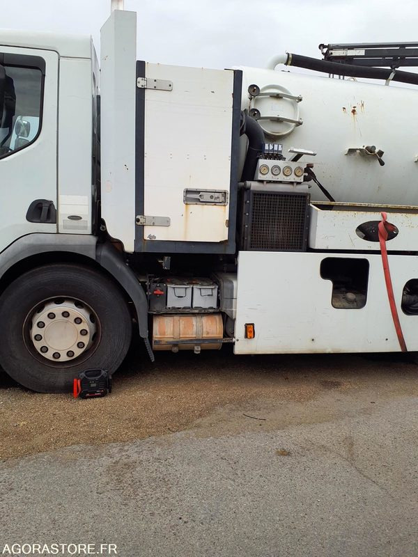 HYDROCUREUR 19T RIVARD - 2004 / 262 122 KM - Каналопочистваща машина: снимка 4 HYDROCUREUR 19T RIVARD - 2004 / 262 122 KM - Каналопочистваща машина: снимка 4