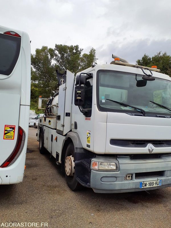 HYDROCUREUR 19T RIVARD - 2004 / 262 122 KM - Каналопочистваща машина: снимка 1 HYDROCUREUR 19T RIVARD - 2004 / 262 122 KM - Каналопочистваща машина: снимка 1