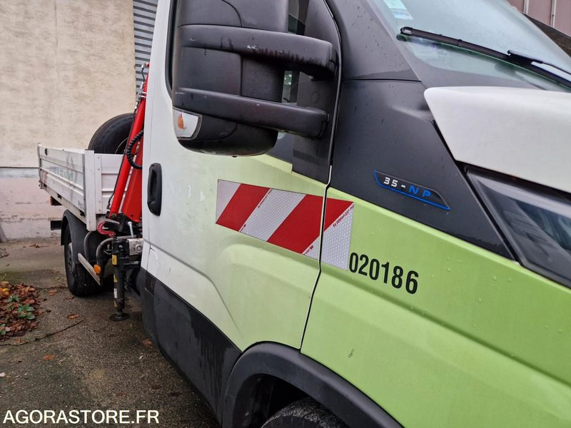 IVECO 35S14N BENNE BASCULANTE + GRUE - 2021 / 45910 KM (GA548QX) - Бус самосвал: снимка 2 IVECO 35S14N BENNE BASCULANTE + GRUE - 2021 / 45910 KM (GA548QX) - Бус самосвал: снимка 2