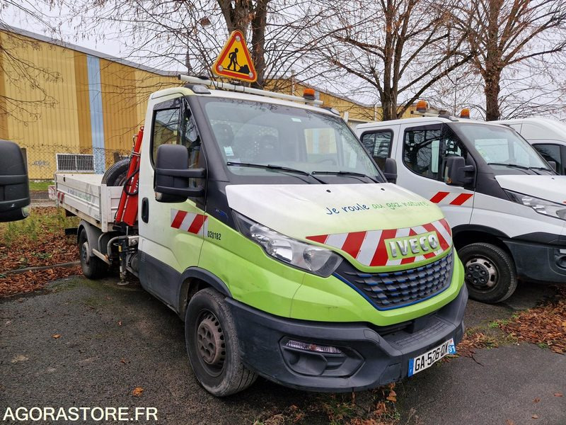 IVECO 35S14N BENNE BASCULANTE + GRUE - 2021 / 55523 KM (GA526QX) - Бус самосвал: снимка 2 IVECO 35S14N BENNE BASCULANTE + GRUE - 2021 / 55523 KM (GA526QX) - Бус самосвал: снимка 2