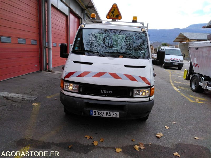 IVECO AMPLIROLL - Бордови бус: снимка 2 IVECO AMPLIROLL - Бордови бус: снимка 2