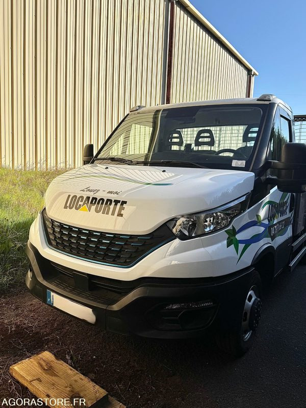IVECO BENNE - 2020 - 35 700km - Бус самосвал: снимка 2 IVECO BENNE - 2020 - 35 700km - Бус самосвал: снимка 2