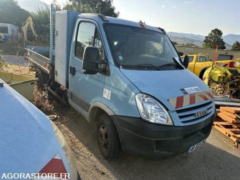 IVECO DAILY - 2009 - 176370KM - AB323ZN - Товарен бус: снимка 2 IVECO DAILY - 2009 - 176370KM - AB323ZN - Товарен бус: снимка 2