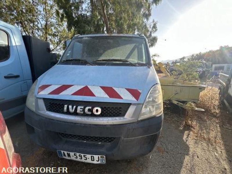 IVECO DAILY - 2010 - 156734KM - AN595DJ - Товарен бус: снимка 1 IVECO DAILY - 2010 - 156734KM - AN595DJ - Товарен бус: снимка 1
