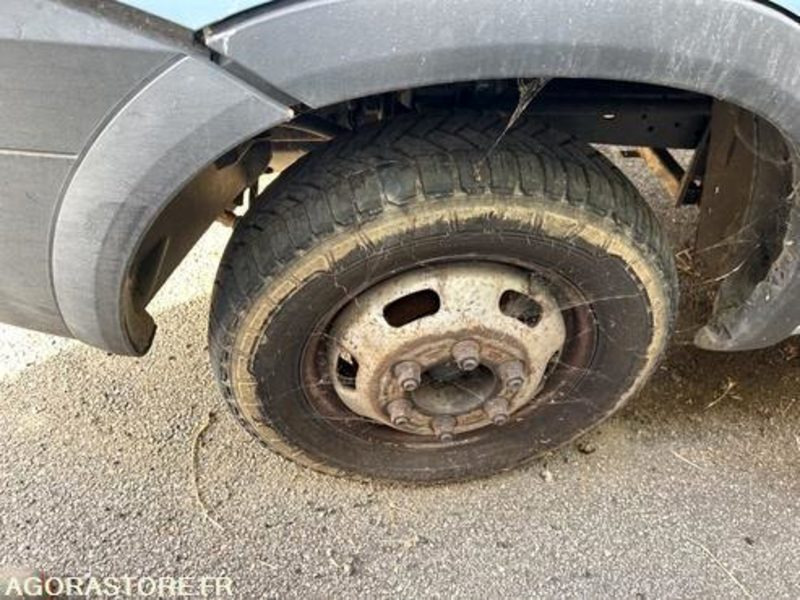 IVECO DAILY - 2010 - 201462KM - AN752DJ - Товарен бус: снимка 4 IVECO DAILY - 2010 - 201462KM - AN752DJ - Товарен бус: снимка 4