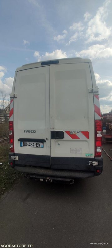 IVECO - DAILY - 2011 / 62500 KM - BX424EW - Товарен бус: снимка 5 IVECO - DAILY - 2011 / 62500 KM - BX424EW - Товарен бус: снимка 5