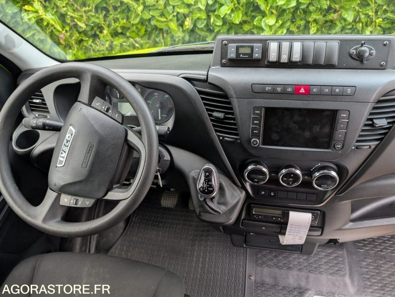 IVECO DAILY - 2015 - Микробус, Пътнически бус: снимка 4 IVECO DAILY - 2015 - Микробус, Пътнически бус: снимка 4