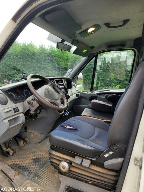 Iveco 35c12 - Бус самосвал: снимка 5 Iveco 35c12 - Бус самосвал: снимка 5