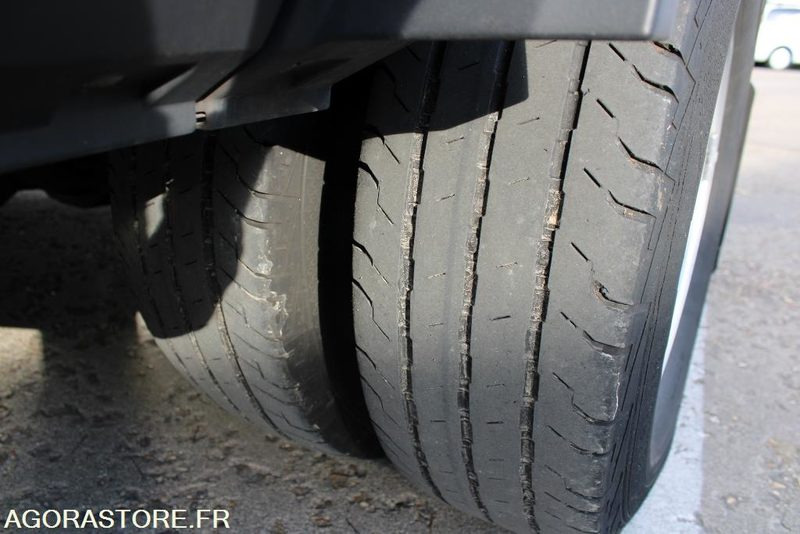 Iveco Daily / 7.5m / CNG / Airco / Automatique - Микробус, Пътнически бус: снимка 5 Iveco Daily / 7.5m / CNG / Airco / Automatique - Микробус, Пътнически бус: снимка 5