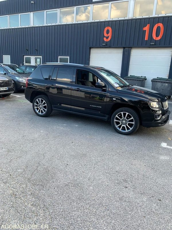 JEEP COMPASS LIMITED 2014 102852KM - Джип: снимка 3 JEEP COMPASS LIMITED 2014 102852KM - Джип: снимка 3