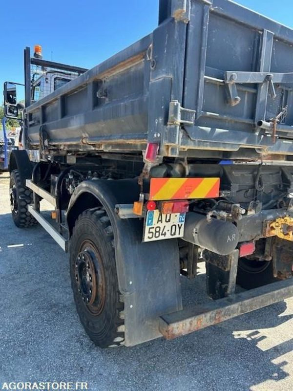 CAMION 4X4 MERCEDES UNIMOG U5000 2009 62289 KM 4667 HEURES - Камион: снимка 4 CAMION 4X4 MERCEDES UNIMOG U5000 2009 62289 KM 4667 HEURES - Камион: снимка 4