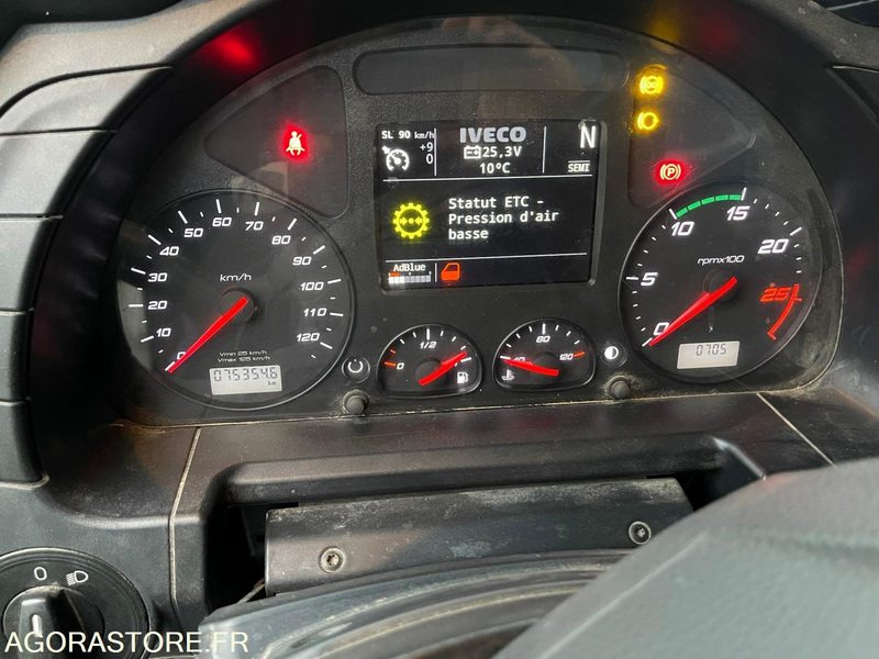 Камион CAMION 8X4 BENNE RONDE IVECO X-WAY 480 76 000 KM 2019: снимка 12