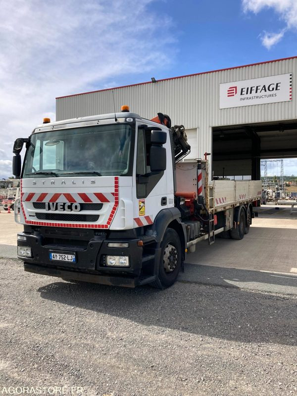 CAMION PLATEAU 6x2 IVECO STRALIS 260S31 + GRUE PK15500 - Année 2008 - 483 000 km - Камион: снимка 1 CAMION PLATEAU 6x2 IVECO STRALIS 260S31 + GRUE PK15500 - Année 2008 - 483 000 km - Камион: снимка 1