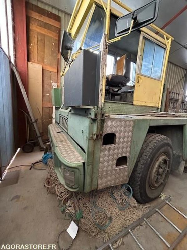 CAMION UNIC - 1974 / 82262 KM - Камион: снимка 2 CAMION UNIC - 1974 / 82262 KM - Камион: снимка 2