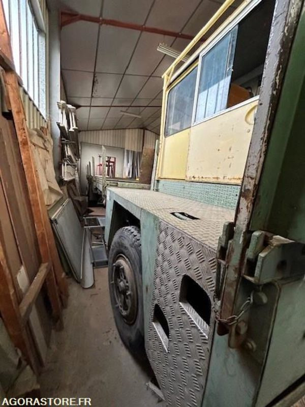 CAMION UNIC - 1974 / 82262 KM - Камион: снимка 3 CAMION UNIC - 1974 / 82262 KM - Камион: снимка 3