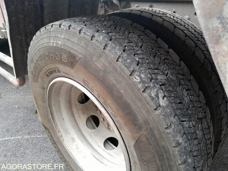 IVECO - 2005 - EK335QM - Камион: снимка 4 IVECO - 2005 - EK335QM - Камион: снимка 4