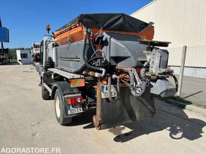 LINDNER UNITRAC 102C AMPLIROLL + LAME + SALEUSE 2008 5050 HEURES - Камион: снимка 4 LINDNER UNITRAC 102C AMPLIROLL + LAME + SALEUSE 2008 5050 HEURES - Камион: снимка 4