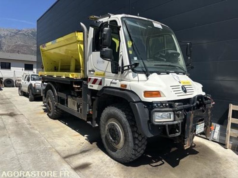 MERCEDES UNIMOG - 2012 - 75000km - CN338YL - Камион: снимка 2 MERCEDES UNIMOG - 2012 - 75000km - CN338YL - Камион: снимка 2