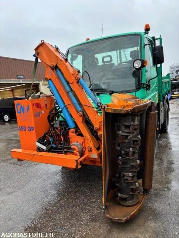 MERCEDES UNIMOG U300C VERSION COMMUNALE 2003 38210 KM + EPAREUSE CMV 450GP - Камион: снимка 2 MERCEDES UNIMOG U300C VERSION COMMUNALE 2003 38210 KM + EPAREUSE CMV 450GP - Камион: снимка 2