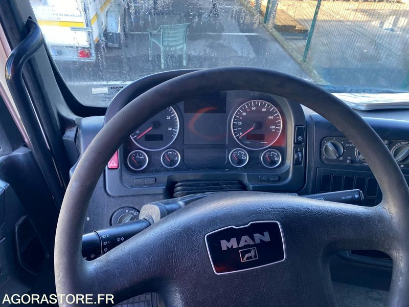 PORTEUR MAN TGM AUTO ECOLE - 2010 - 230000 Kms - Камион: снимка 4 PORTEUR MAN TGM AUTO ECOLE - 2010 - 230000 Kms - Камион: снимка 4
