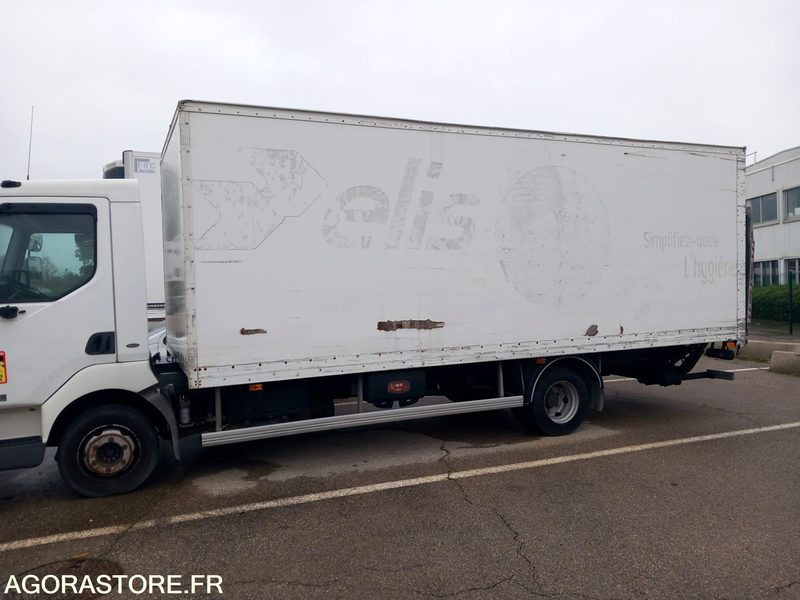 PORTEUR RENAULT MIDLUM - 2005 - 282789 Kms - Камион: снимка 1 PORTEUR RENAULT MIDLUM - 2005 - 282789 Kms - Камион: снимка 1