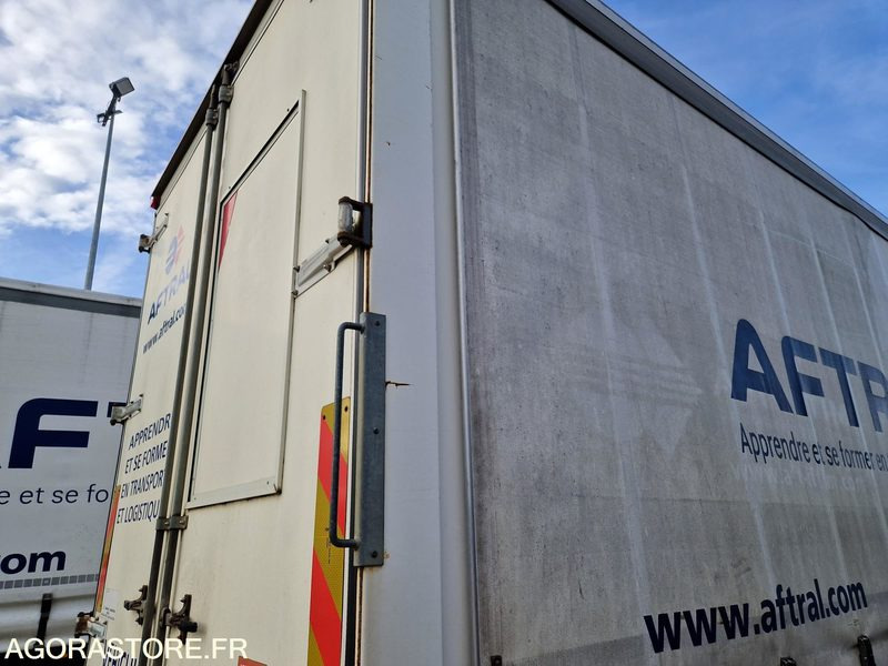 Камион Porteur Renault Midlum - 2010 - 427955 - AR331SW: снимка 30 Камион Porteur Renault Midlum - 2010 - 427955 - AR331SW: снимка 30