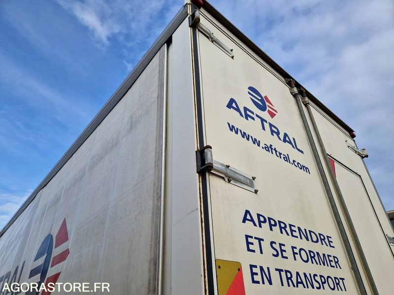 Камион Porteur Renault Midlum - 2010 - 427955 - AR331SW: снимка 38 Камион Porteur Renault Midlum - 2010 - 427955 - AR331SW: снимка 38