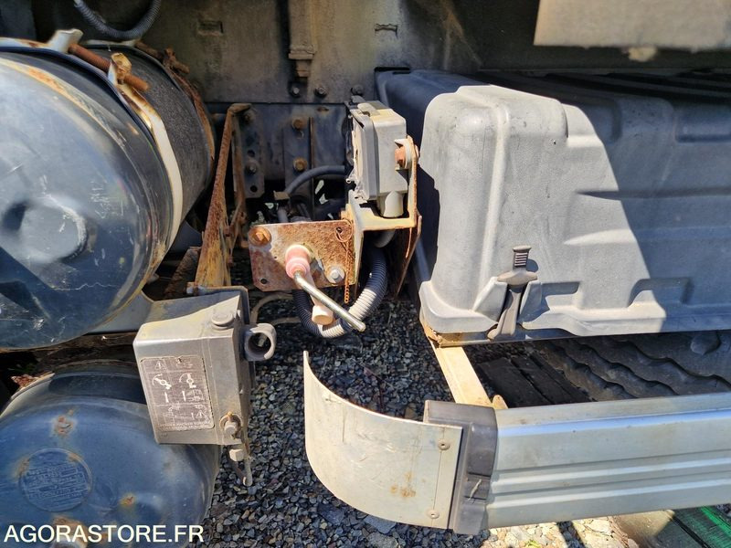 Камион Porteur benne grue Iveco 100E18 - DA218FM: снимка 20