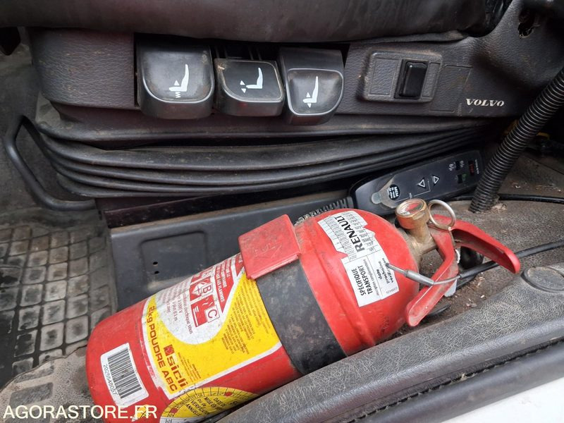 Камион R51857-PORTEUR POLYBENNE VOLVO FM 370-ANNÉE 2010-BRAS GUIMA PALFINGER-502085 KM: снимка 13 Камион R51857-PORTEUR POLYBENNE VOLVO FM 370-ANNÉE 2010-BRAS GUIMA PALFINGER-502085 KM: снимка 13