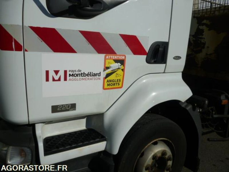 RENAULT MIDLUM 220 DCI BENNE HAYON 174900kms 2003 - Камион: снимка 2 RENAULT MIDLUM 220 DCI BENNE HAYON 174900kms 2003 - Камион: снимка 2