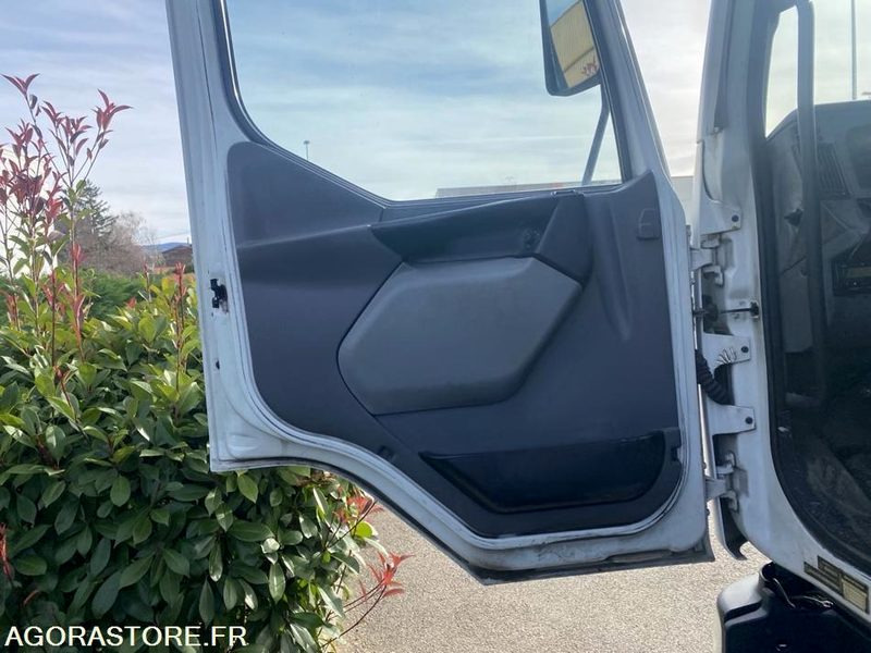 Камион RENAULT PREMIUM 210.19 19 t citerne ADR-  -2006-517007-BJ288SY - export only: снимка 19