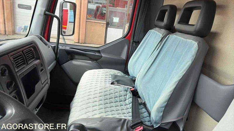 Renault Midlum 180 - 27 173 kms 8747 XY 74 - Камион: снимка 4 Renault Midlum 180 - 27 173 kms 8747 XY 74 - Камион: снимка 4