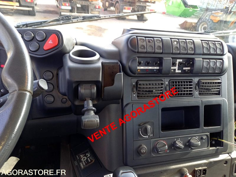 Камион Vends IVECO 4X2: снимка 15 Камион Vends IVECO 4X2: снимка 15