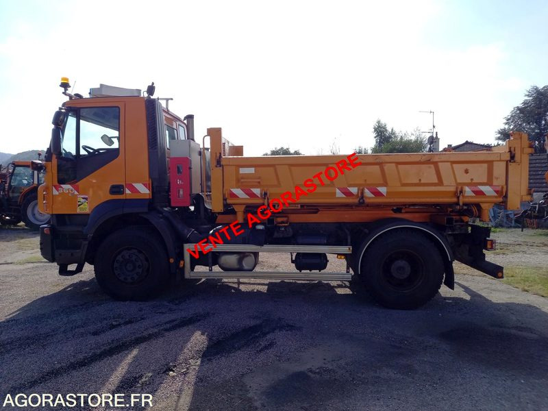 Камион Vends IVECO 4X2: снимка 8 Камион Vends IVECO 4X2: снимка 8