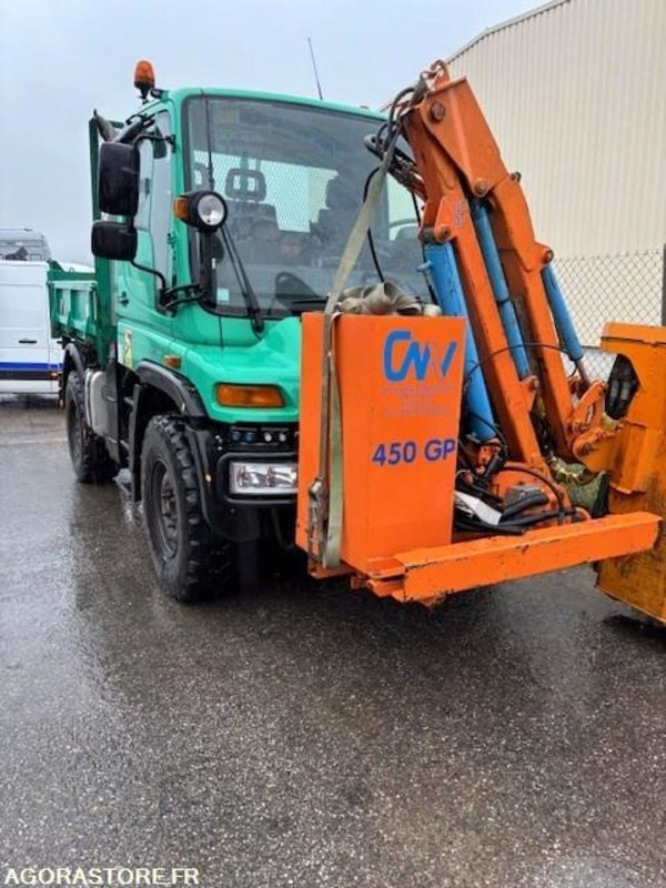 MERCEDES UNIMOG U300C VERSION COMMUNALE 2003 38210 KM + EPAREUSE CMV 450GP - Комунална/ Специална техника: снимка 1 MERCEDES UNIMOG U300C VERSION COMMUNALE 2003 38210 KM + EPAREUSE CMV 450GP - Комунална/ Специална техника: снимка 1