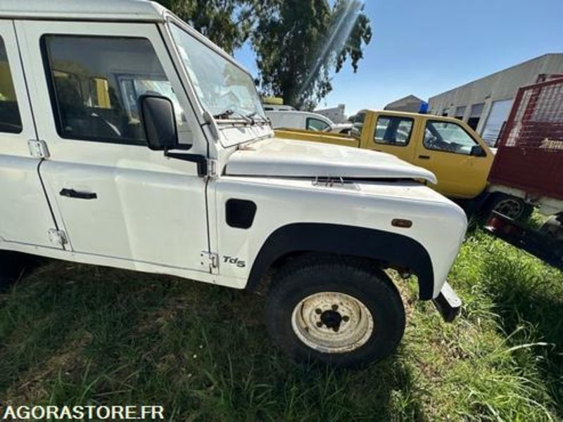 LAND ROVER DEFENDER - 2002 - 173989KM - 1158GY2B - Пикап: снимка 4 LAND ROVER DEFENDER - 2002 - 173989KM - 1158GY2B - Пикап: снимка 4