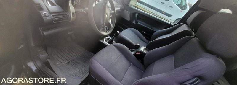 LAND ROVER FREELANDER 4X4 - Джип: снимка 4 LAND ROVER FREELANDER 4X4 - Джип: снимка 4