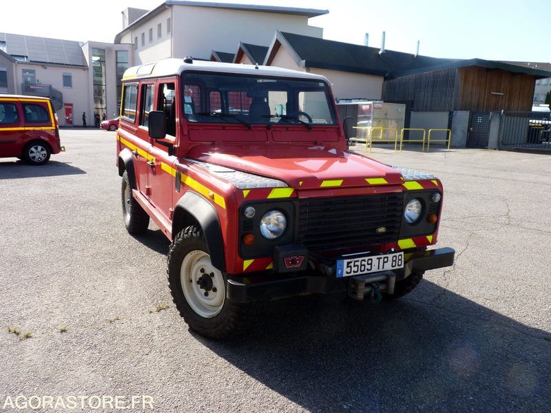 Land Rover Defender Long - Джип: снимка 1 Land Rover Defender Long - Джип: снимка 1