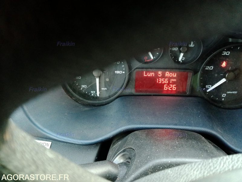 DAILY CHASSIS 35C14N GAZ - 2019 / 13561 KM / FM-642-GB - Лекотоварен автомобил: снимка 5 DAILY CHASSIS 35C14N GAZ - 2019 / 13561 KM / FM-642-GB - Лекотоварен автомобил: снимка 5