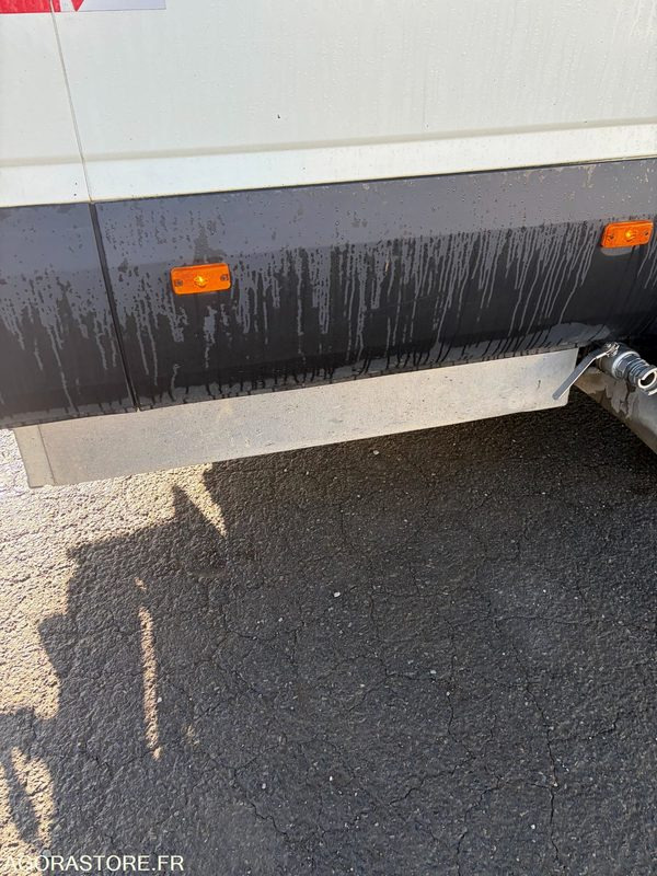 Fourgon iveco 70C17 (7 T) - 142000 - 2016 - Лекотоварен автомобил: снимка 4 Fourgon iveco 70C17 (7 T) - 142000 - 2016 - Лекотоварен автомобил: снимка 4